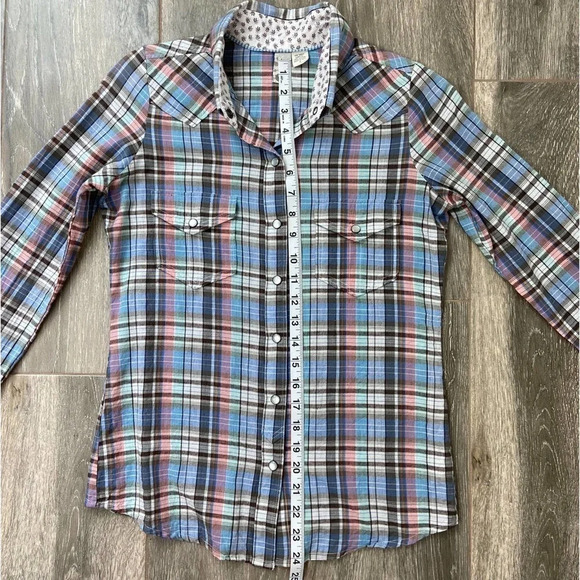 Element Shirt Womens Small Pearl Snap Plaid Button Up Collared Top Ladies - Picture 5 of 8
